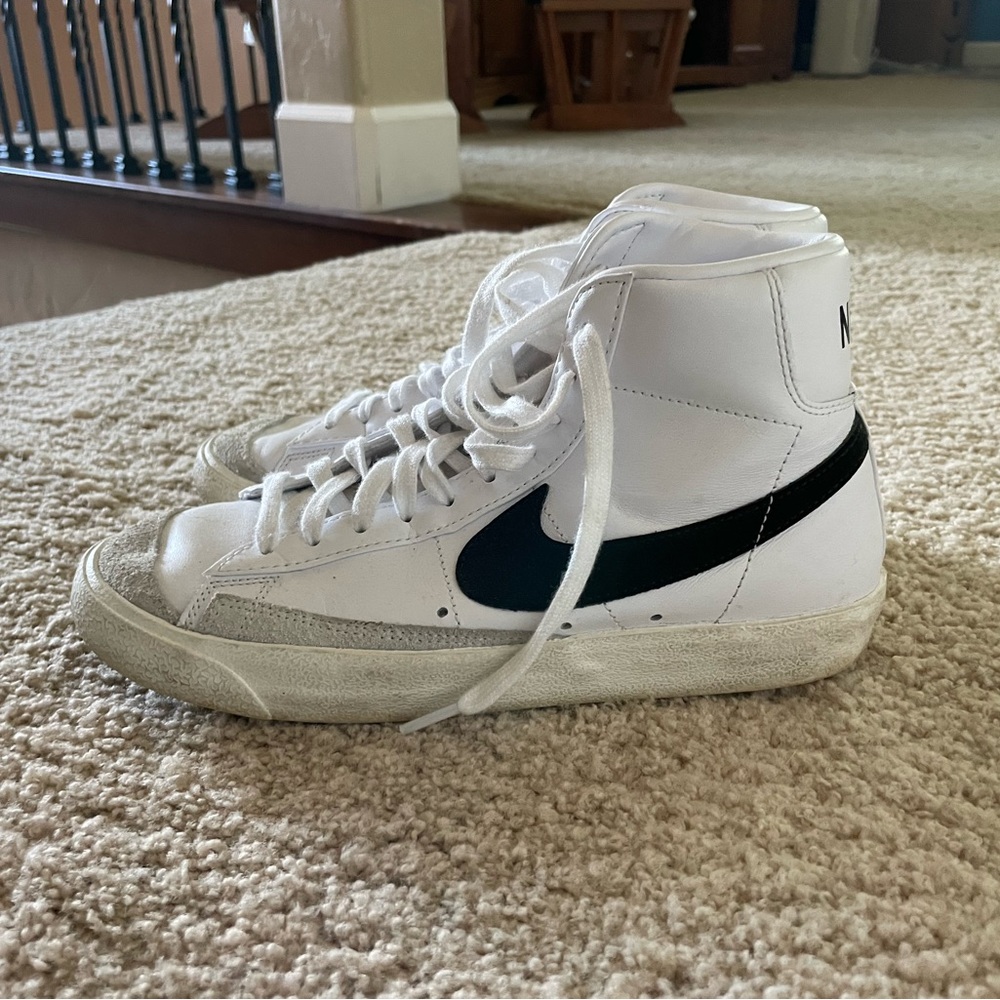 Nike Blazer Mid ‘77 “White Black”